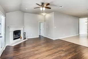 1404 Pillar Bluff Way, McKinney, TX 75072 - Photo 11