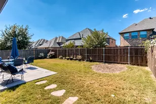 1404 Pillar Bluff Way, McKinney, TX 75072 - Photo 25