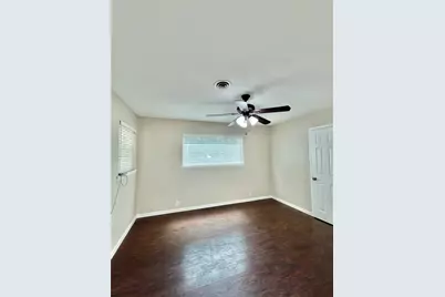 306 Line Drive, Gainesville, TX 76240 - Photo 15