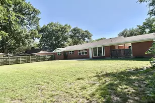 306 Line Dr, Gainesville, TX 76240 - Photo 19