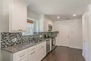 2 Edgemere Ct, Trophy Club, TX 76262 - Photo 13