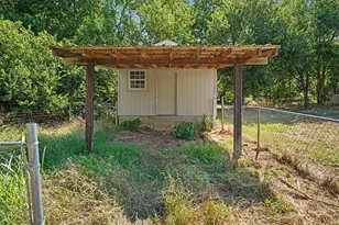 4225 Fm 2415, Coyote Flats, TX 76009 - Photo 37