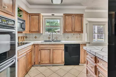 5501 Wood View Street, North Richland Hills, TX 76180 - Photo 13