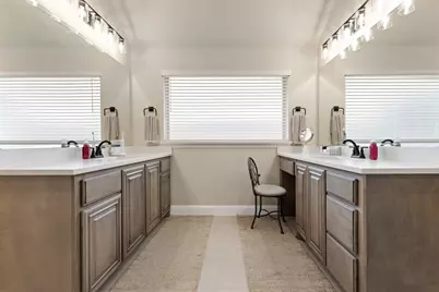 1004 Bessie Drive, DeSoto, TX 75115 - Photo 17