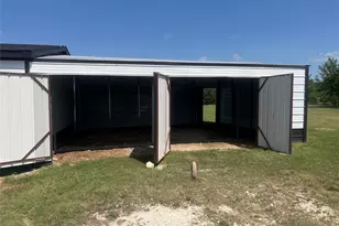 9204 Oklahoma St, Joshua, TX 76058 - Photo 11