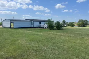 9204 Oklahoma St, Joshua, TX 76058 - Photo 9