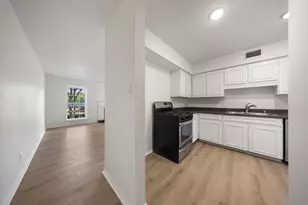 15927 Preston Rd, Dallas, TX 75248 - Photo 13