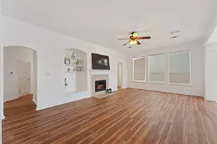2308 Laura Elizabeth Trail, Mansfield, TX 76063 - Photo 7