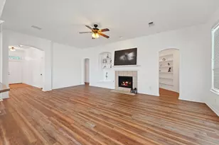 2308 Laura Elizabeth Trail, Mansfield, TX 76063 - Photo 7