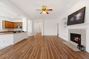 2308 Laura Elizabeth Trail, Mansfield, TX 76063 - Photo 9