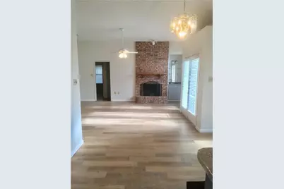1406 Briarcrest Drive, Grapevine, TX 76051 - Photo 5