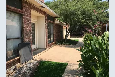 1406 Briarcrest Drive, Grapevine, TX 76051 - Photo 13