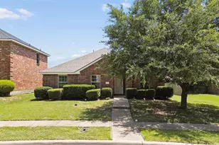 205 Rosewood Ct, Red Oak, TX 75154 - Photo 5
