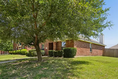 205 Rosewood Court, Red Oak, TX 75154 - Photo 3
