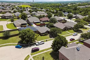 205 Rosewood Ct, Red Oak, TX 75154 - Photo 35