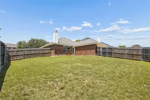 205 Rosewood Ct, Red Oak, TX 75154 - Photo 31