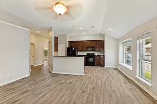 417 Brookhollow Ln, Saginaw, TX 76131 - Photo 9