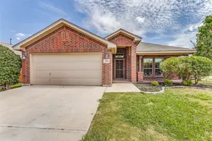 417 Brookhollow Ln, Saginaw, TX 76131 - Photo 1