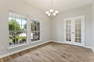 417 Brookhollow Ln, Saginaw, TX 76131 - Photo 5