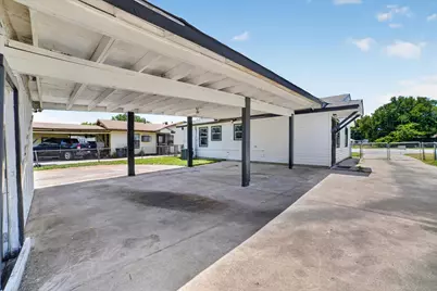 5137 E Berry Street, Fort Worth, TX 76119 - Photo 15