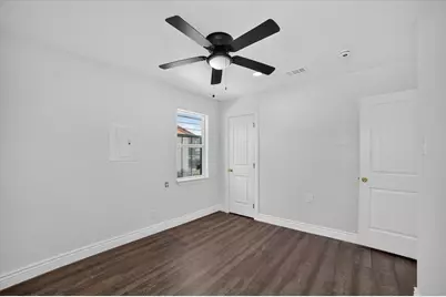 5137 E Berry Street, Fort Worth, TX 76119 - Photo 11