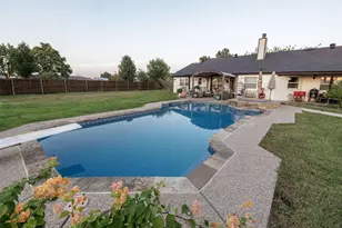 511 S Sulphur St, Leonard, TX 75452 - Photo 9
