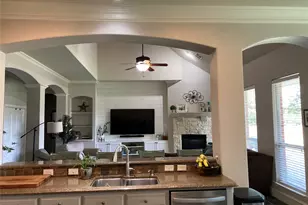806 Cobblestone Ct, Cedar Hill, TX 75104 - Photo 5