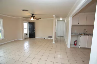 310 Colorado Avenue, Graham, TX 76450 - Photo 3