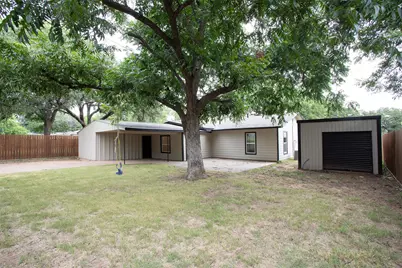 310 Colorado Avenue, Graham, TX 76450 - Photo 25