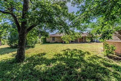 3200 Grady Street, Forest Hill, TX 76119 - Photo 9