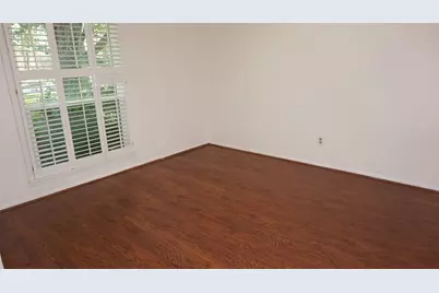 5013 Marble Falls Road, Fort Worth, TX 76103 - Photo 13