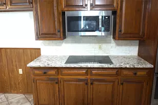 5013 Marble Falls Rd, Fort Worth, TX 76103 - Photo 9