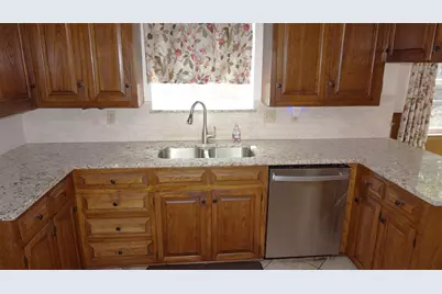 5013 Marble Falls Road, Fort Worth, TX 76103 - Photo 11