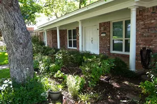 5013 Marble Falls Rd, Fort Worth, TX 76103 - Photo 3