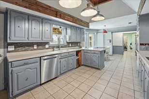 130 Mulberry St, Van, TX 75790 - Photo 13