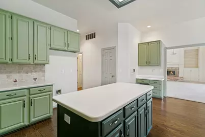 807 Ridgedale Court, Southlake, TX 76092 - Photo 9