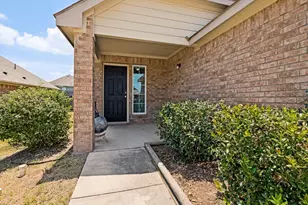 1603 Blue Jay Dr, Ennis, TX 75119 - Photo 3