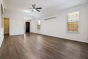 1603 Blue Jay Dr, Ennis, TX 75119 - Photo 7