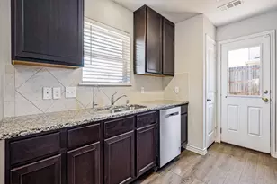 1603 Blue Jay Dr, Ennis, TX 75119 - Photo 11