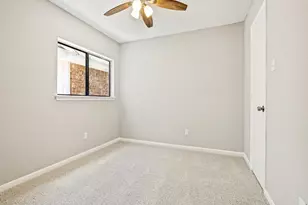 2654 Carrington Ln, Grand Prairie, TX 75052 - Photo 19