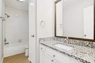 2654 Carrington Ln, Grand Prairie, TX 75052 - Photo 21