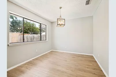 2654 Carrington Lane, Grand Prairie, TX 75052 - Photo 9