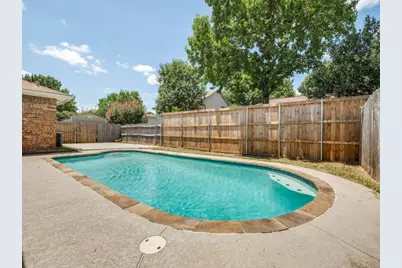 2654 Carrington Lane, Grand Prairie, TX 75052 - Photo 23
