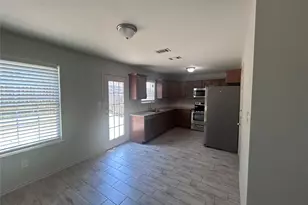 1101 E College St, Princeton, TX 75407 - Photo 3