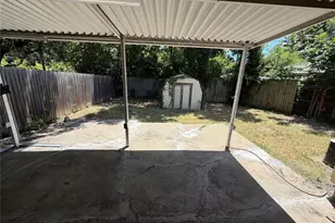 2005 Huntington Dr, Arlington, TX 76010 - Photo 3