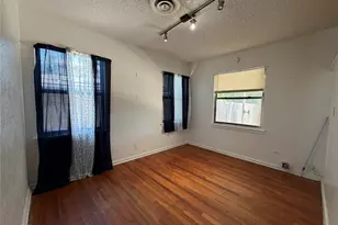 2005 Huntington Dr, Arlington, TX 76010 - Photo 9
