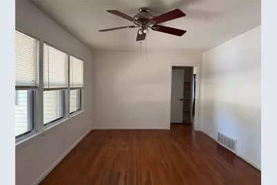2005 Huntington Drive, Arlington, TX 76010 - Photo 5