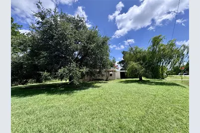 4860 Heritage Parkway, Leroy, TX 76624 - Photo 3