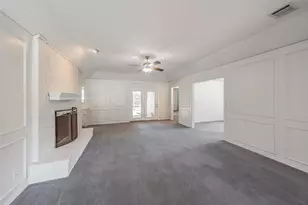 1633 Saxon Dr, Bedford, TX 76021 - Photo 7