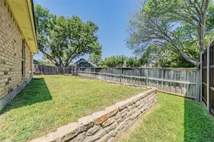1633 Saxon Dr, Bedford, TX 76021 - Photo 37